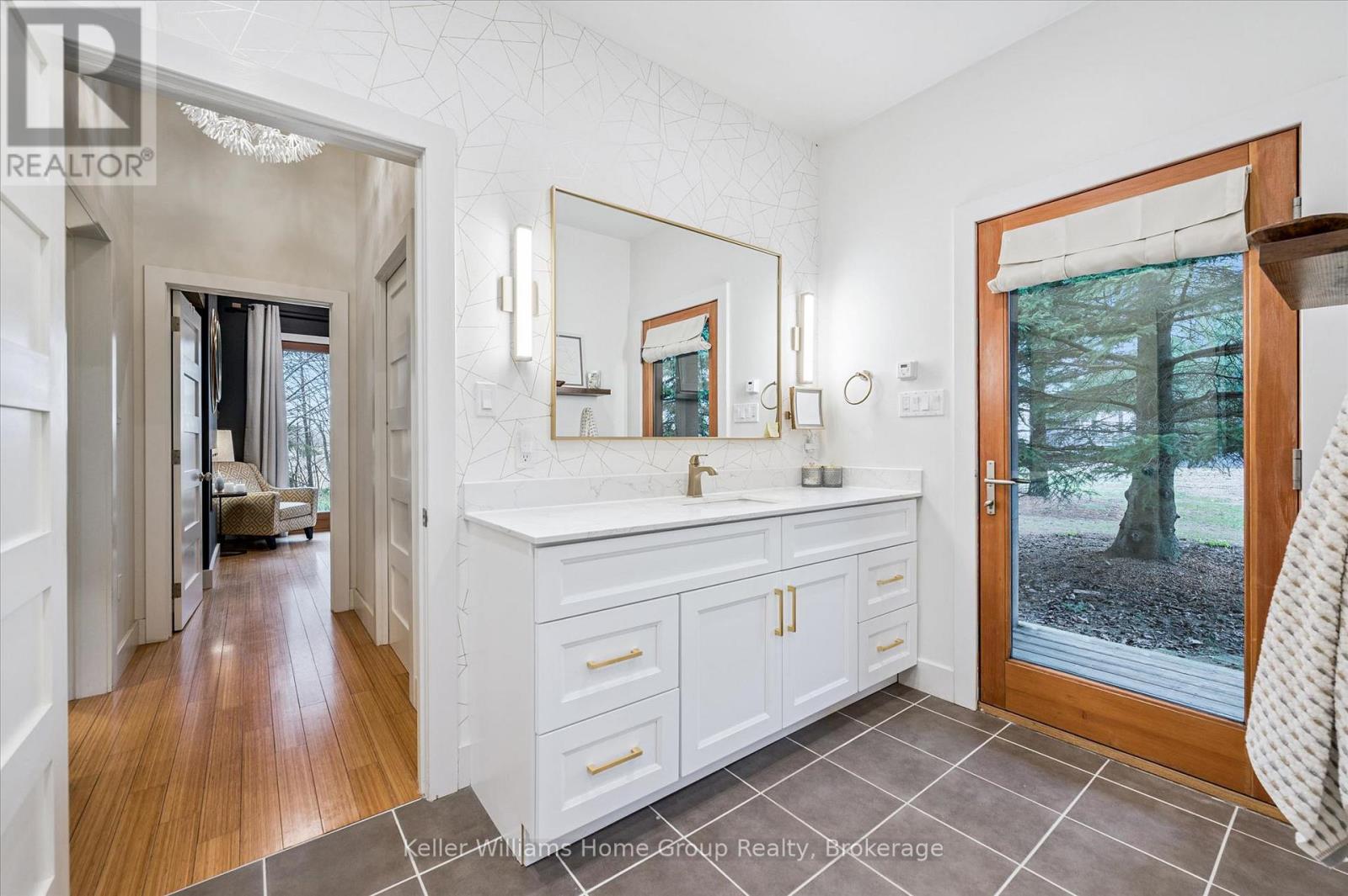 7708 NICHOL SIDEROAD 15 - 25