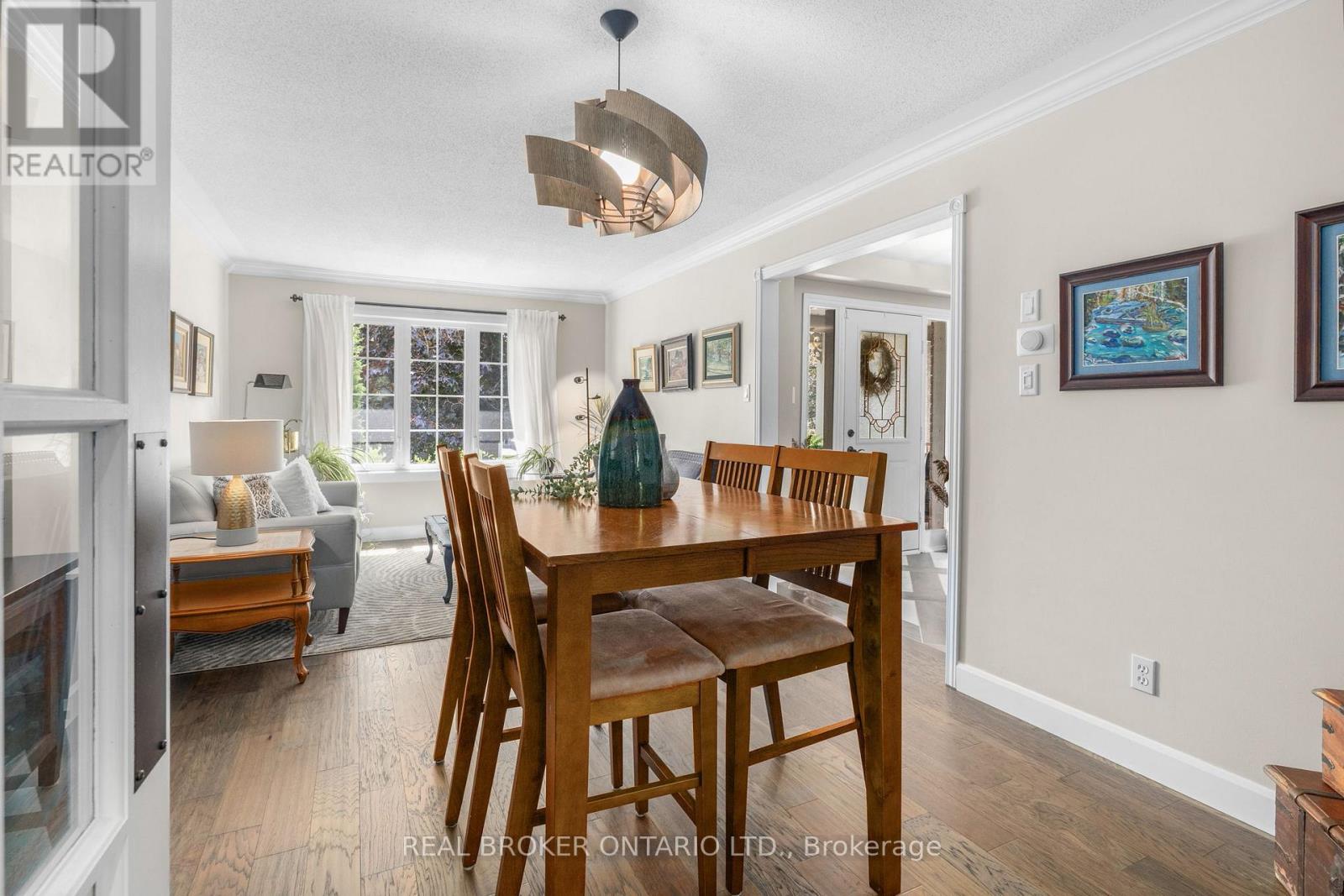 16 FOREST CREEK DRIVE - 23