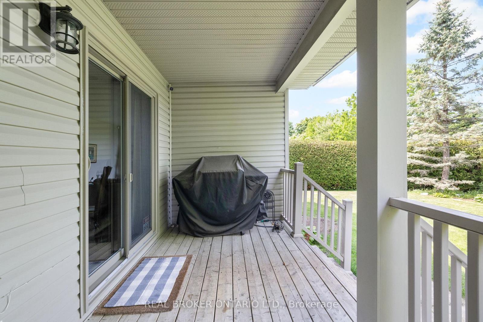16 FOREST CREEK DRIVE - 44
