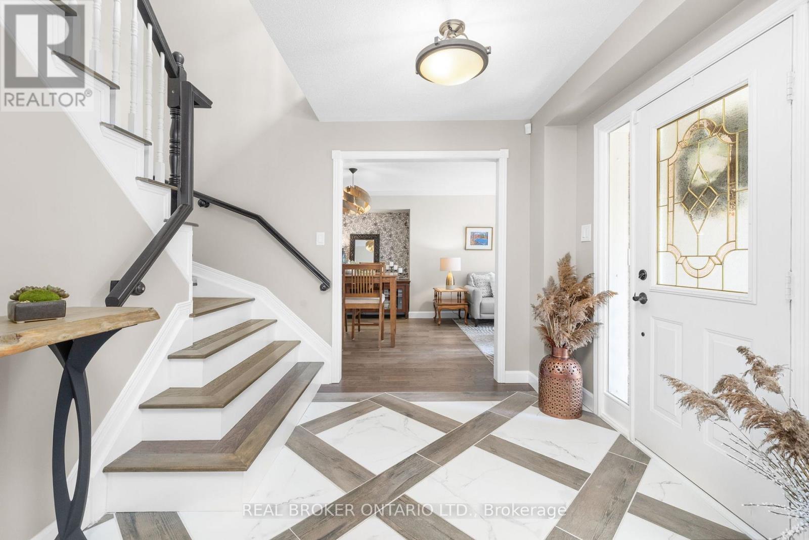 16 FOREST CREEK DRIVE - 7