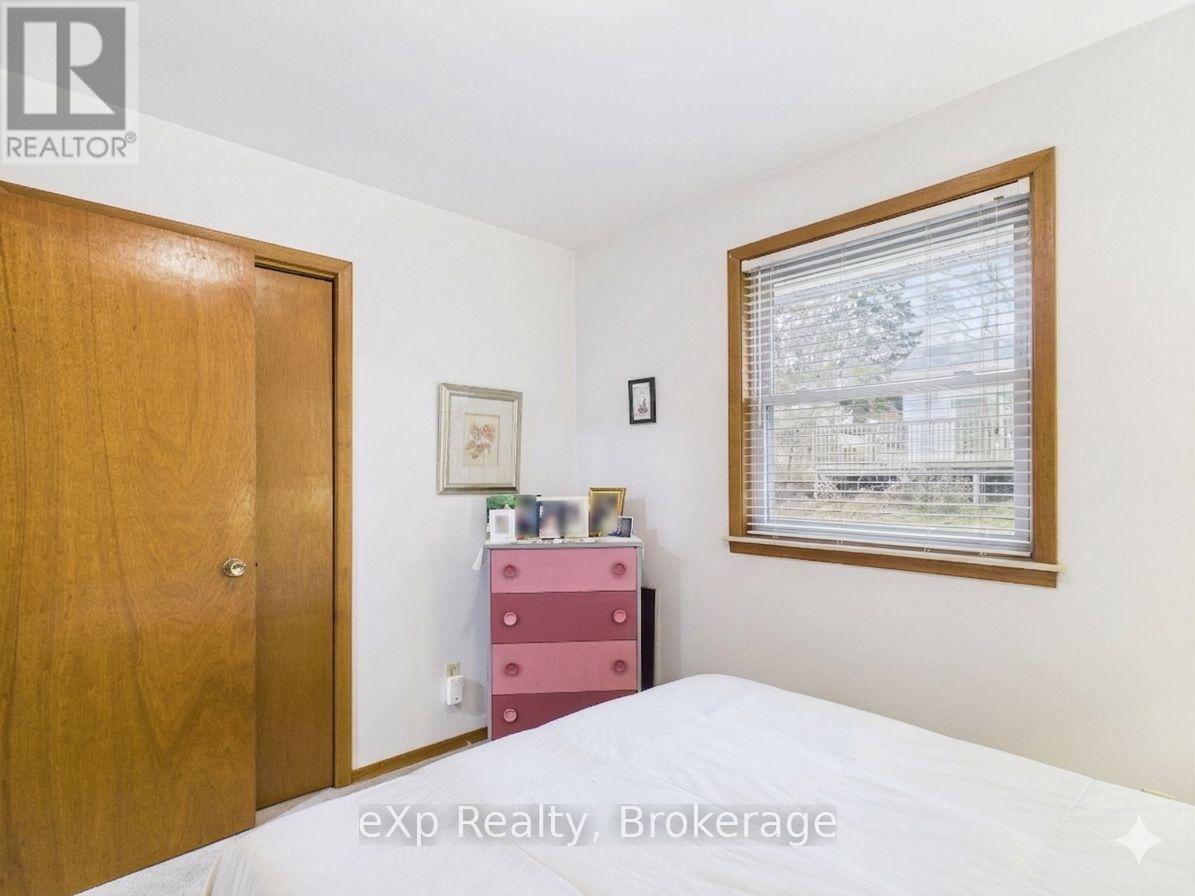 303 MARY STREET - 12