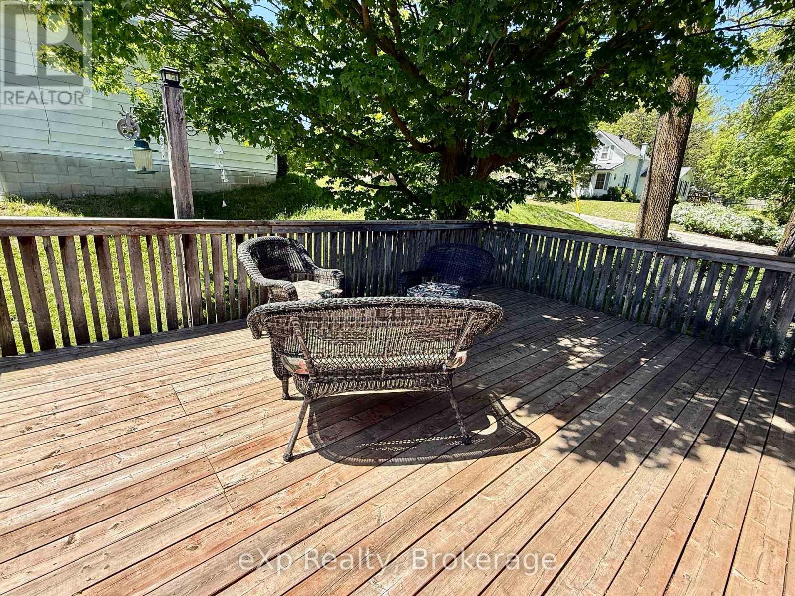 303 MARY STREET - 32
