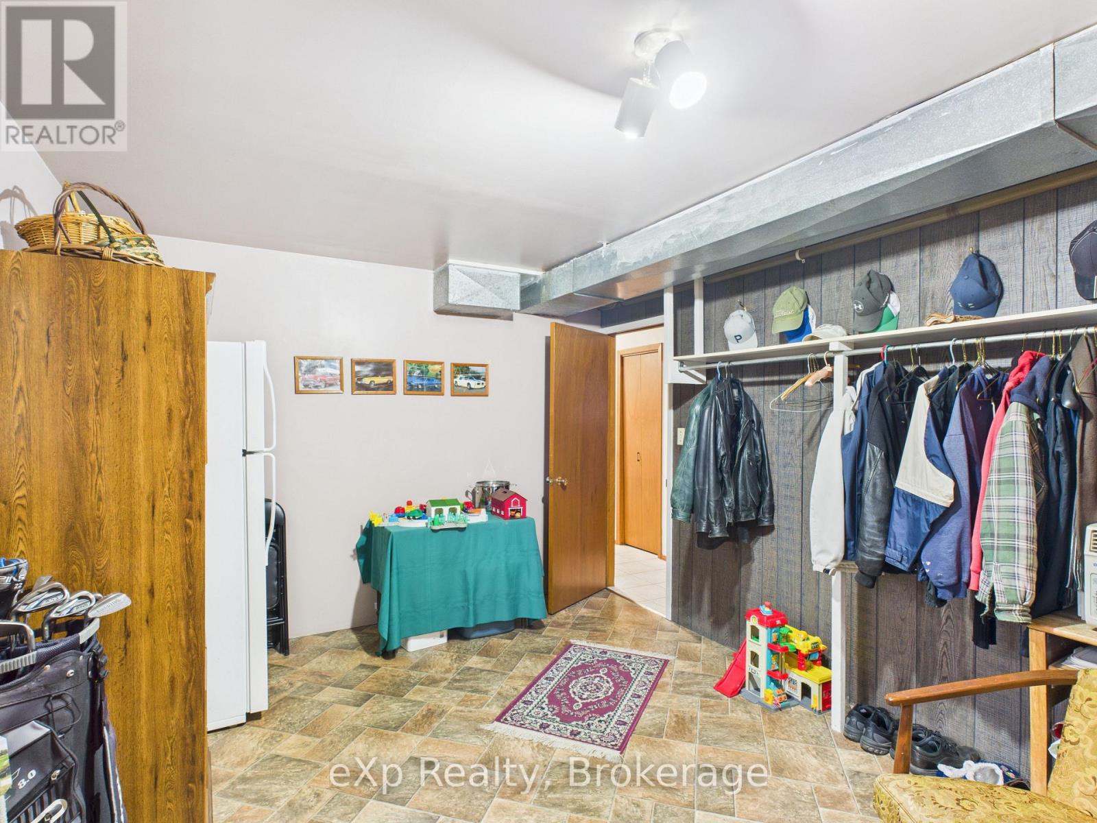 303 MARY STREET - 25