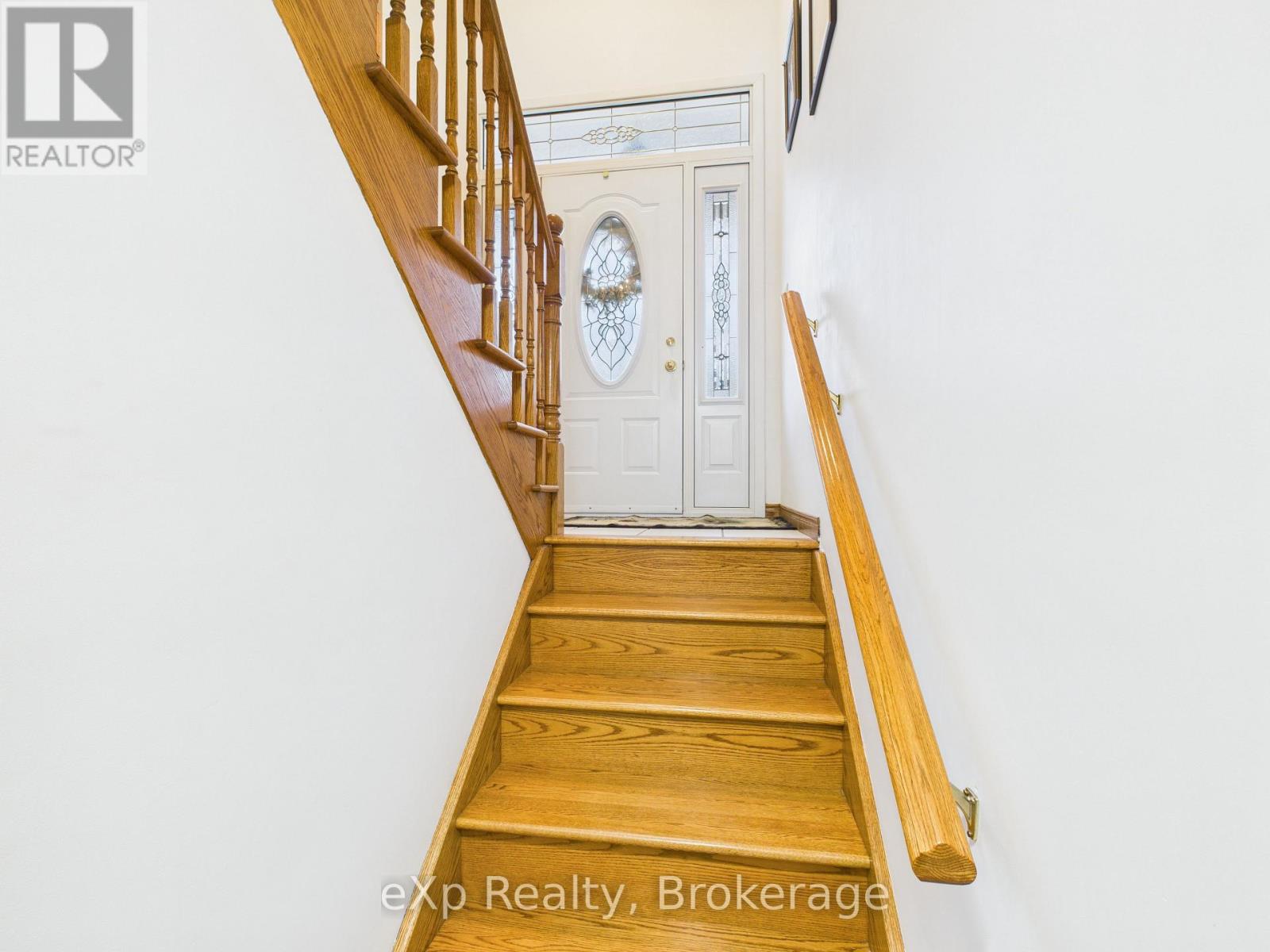 303 MARY STREET - 19
