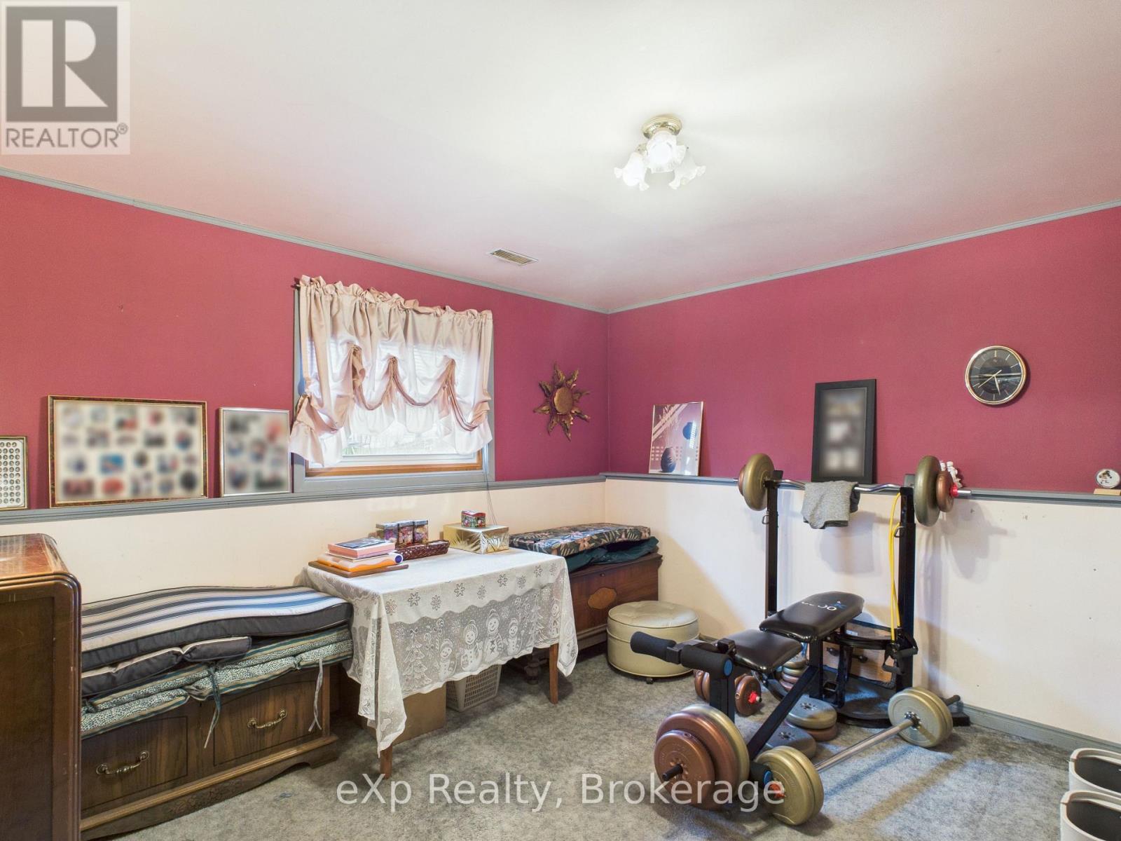 303 MARY STREET - 26