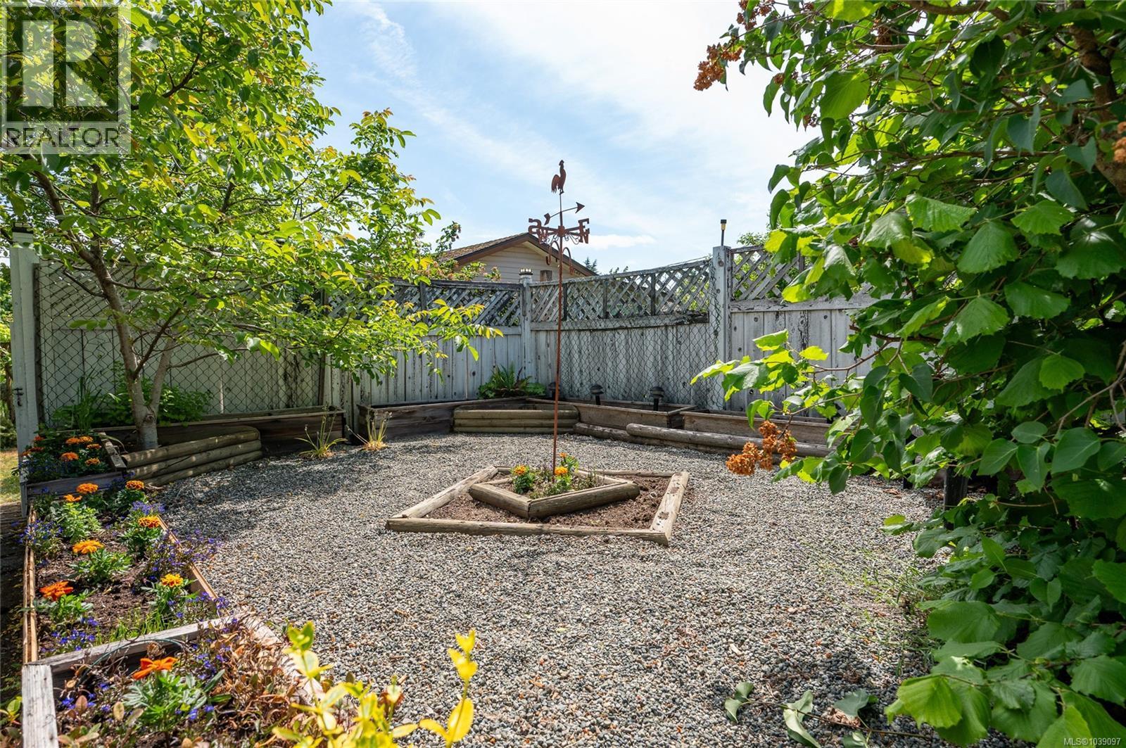 479 Hillcrest Ave - 36