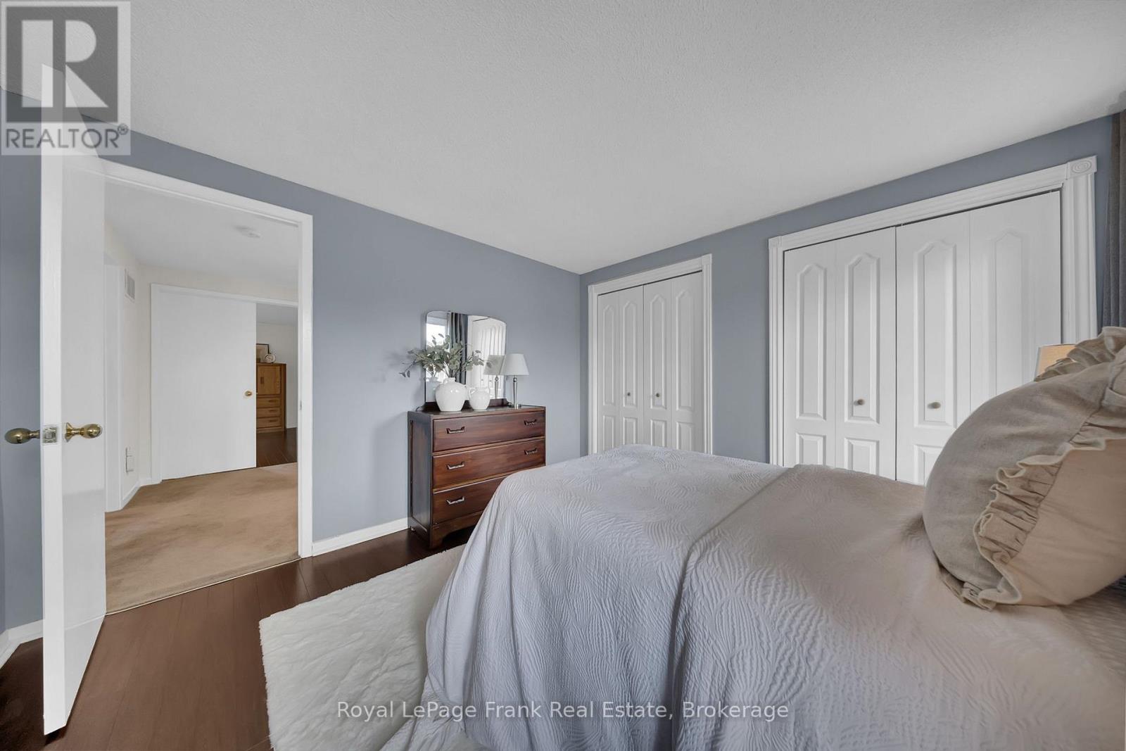 76 CORNWALL DRIVE - 17