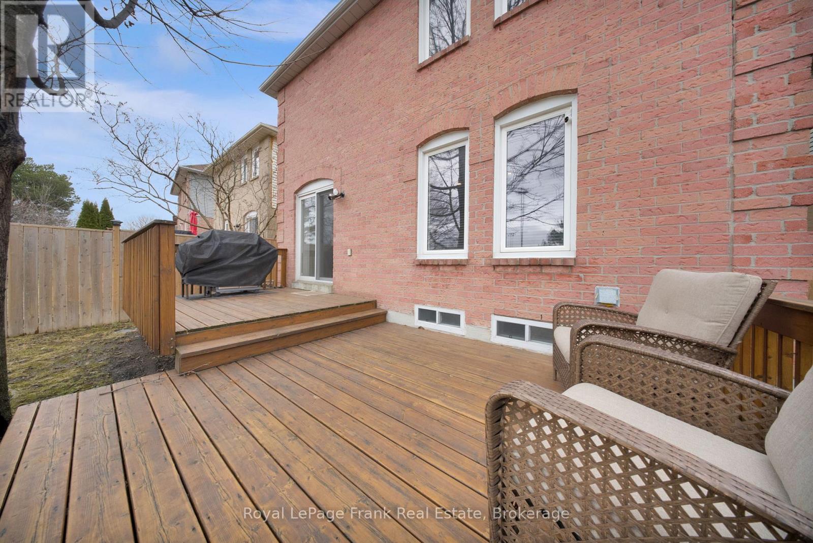 76 CORNWALL DRIVE - 22