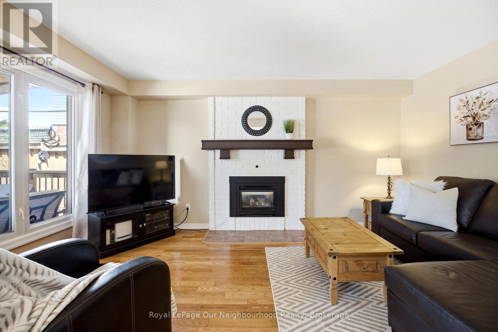 5 CATHERINE DRIVE - 15