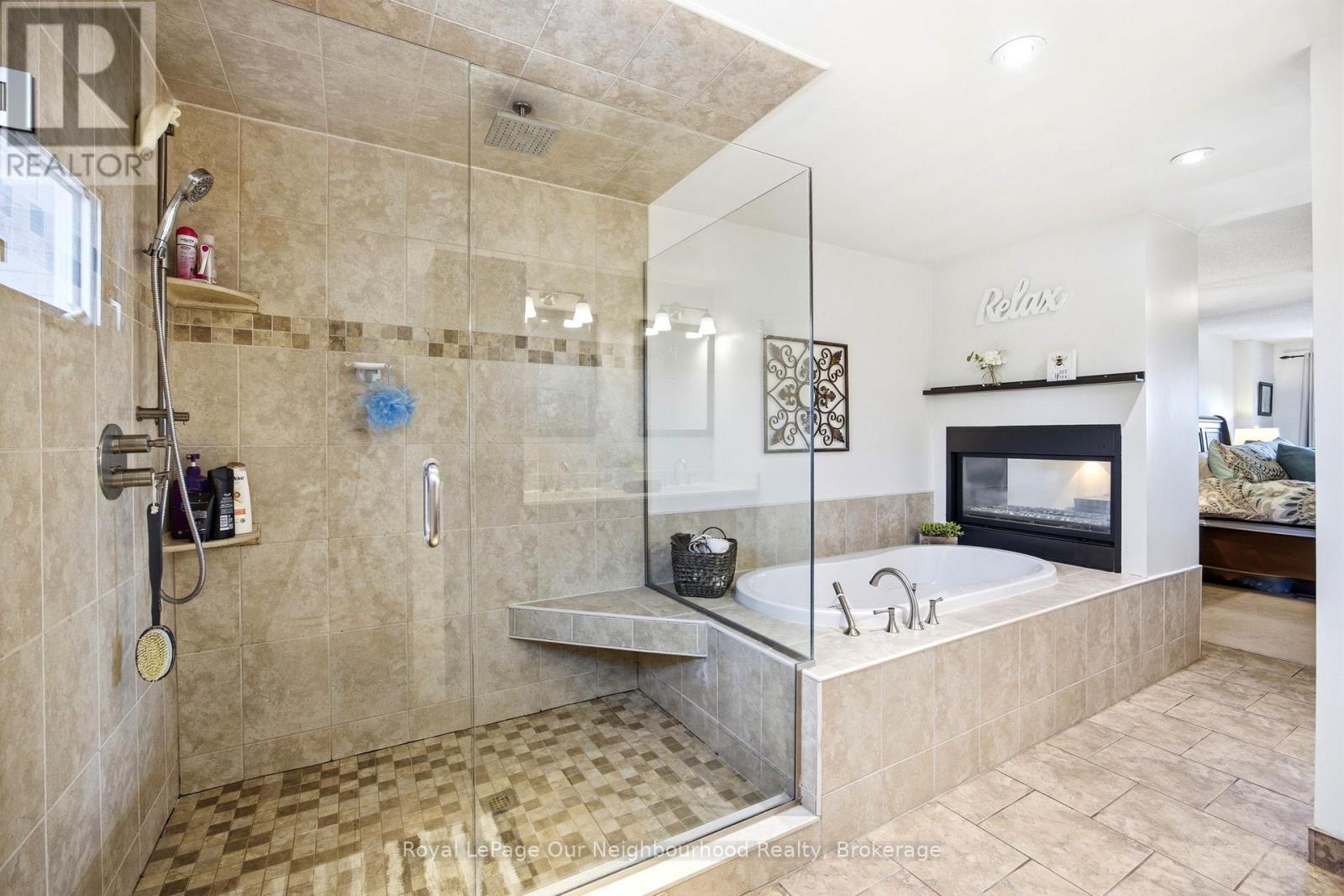 5 CATHERINE DRIVE - 24