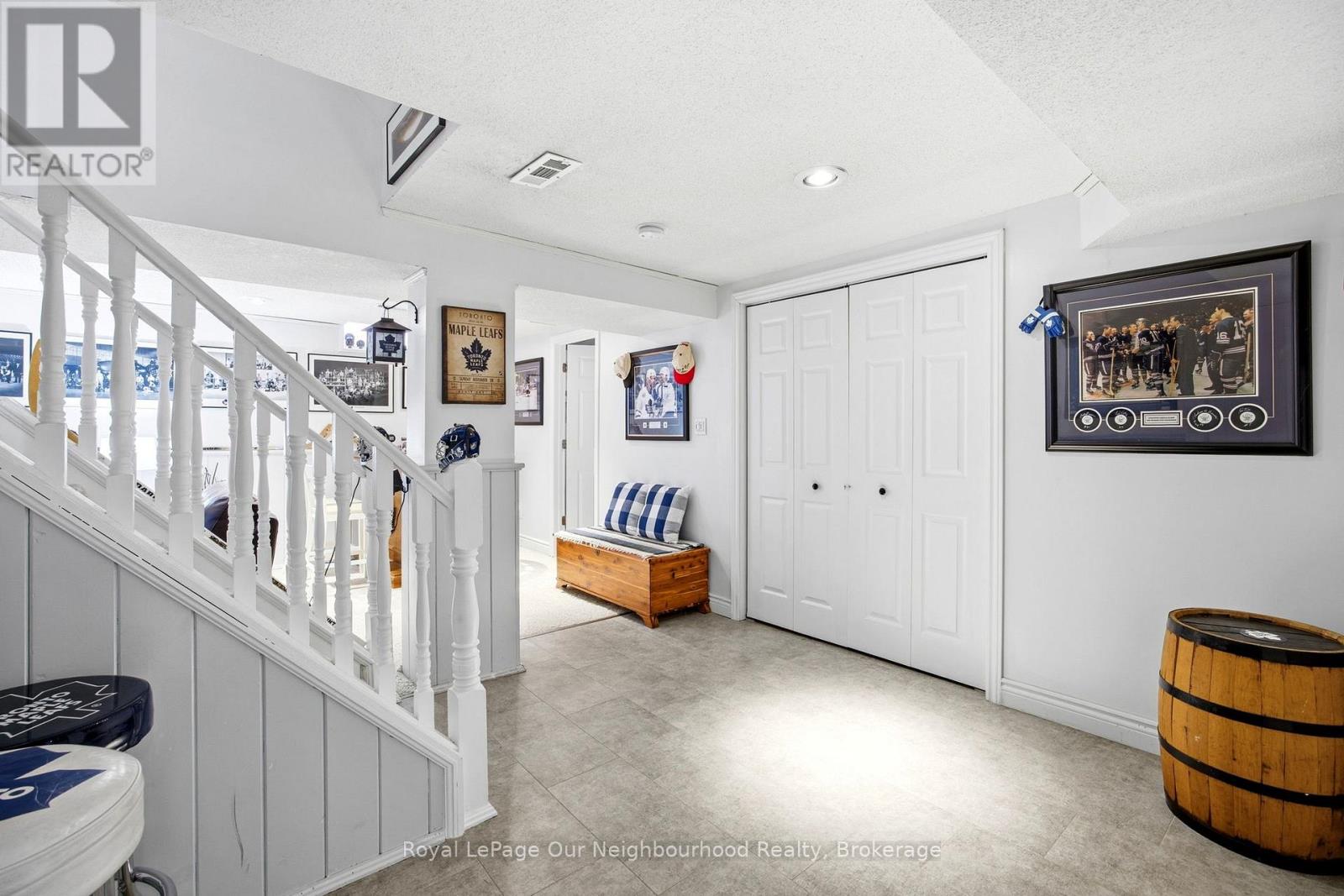 5 CATHERINE DRIVE - 32