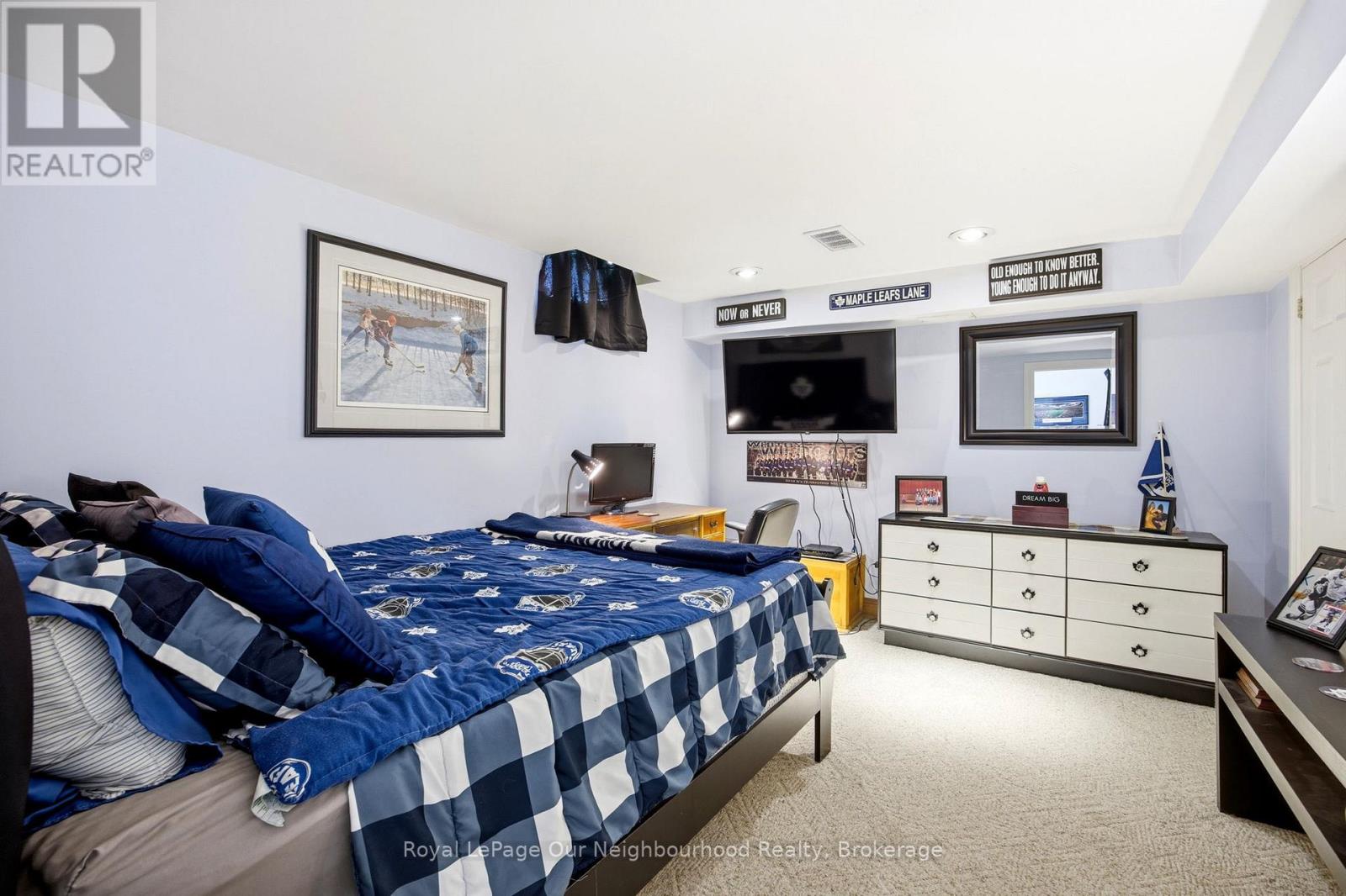 5 CATHERINE DRIVE - 37