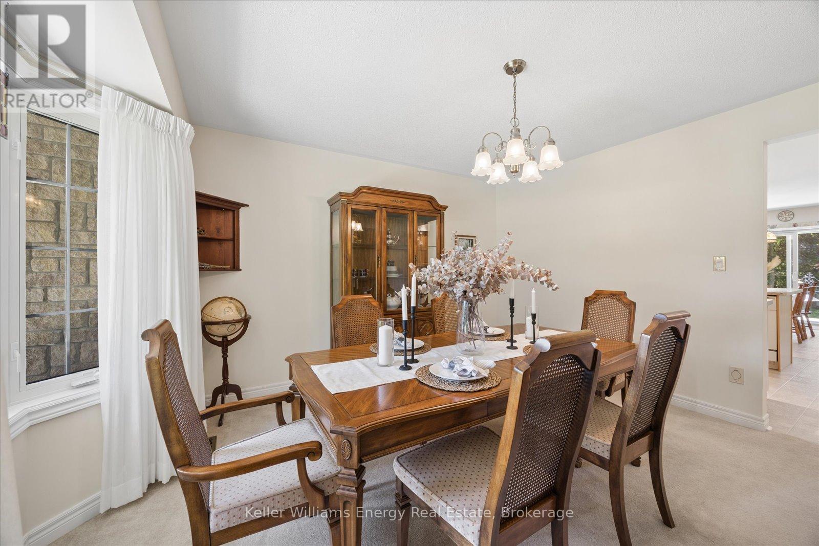 3915 LAROSE CRESCENT - 24