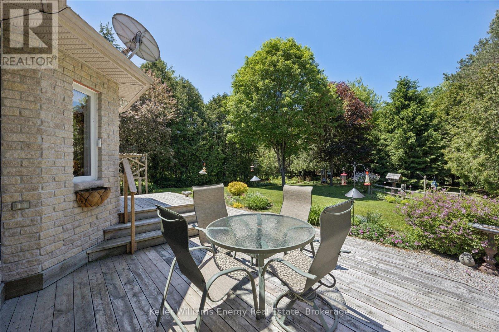 3915 LAROSE CRESCENT - 35