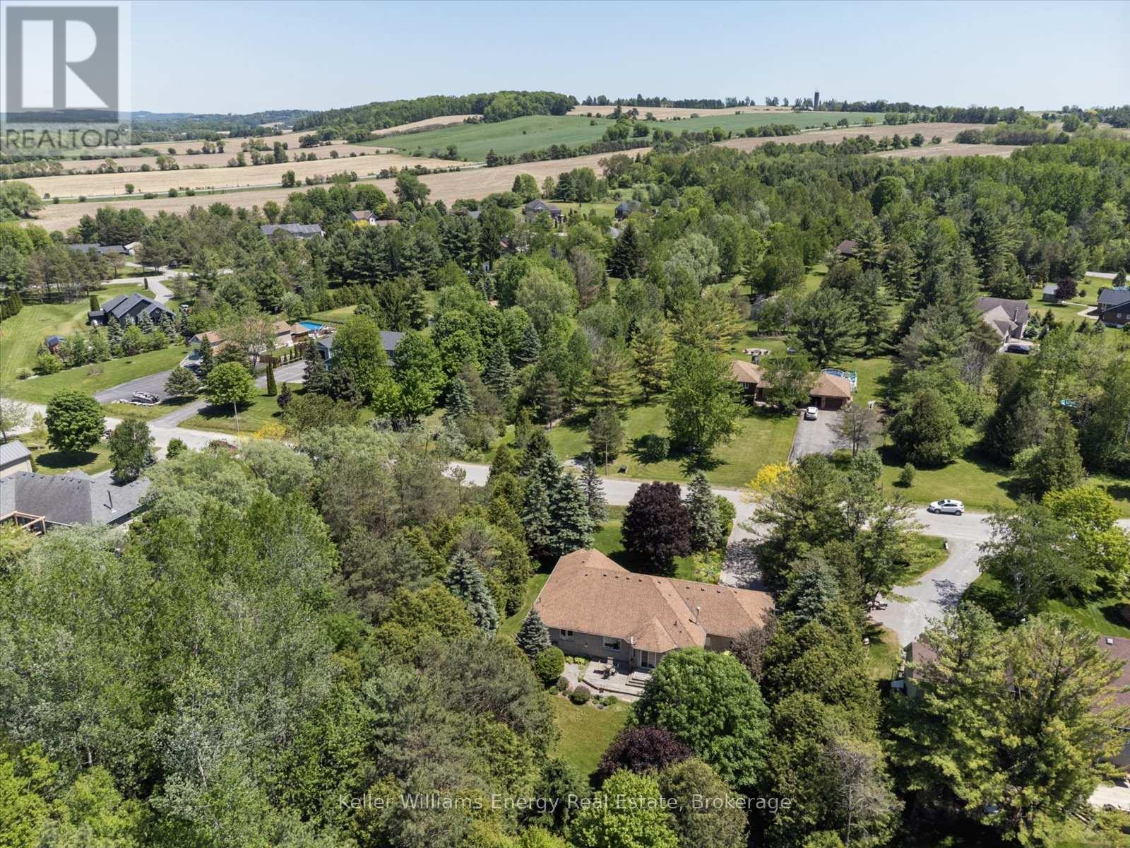3915 LAROSE CRESCENT - 8