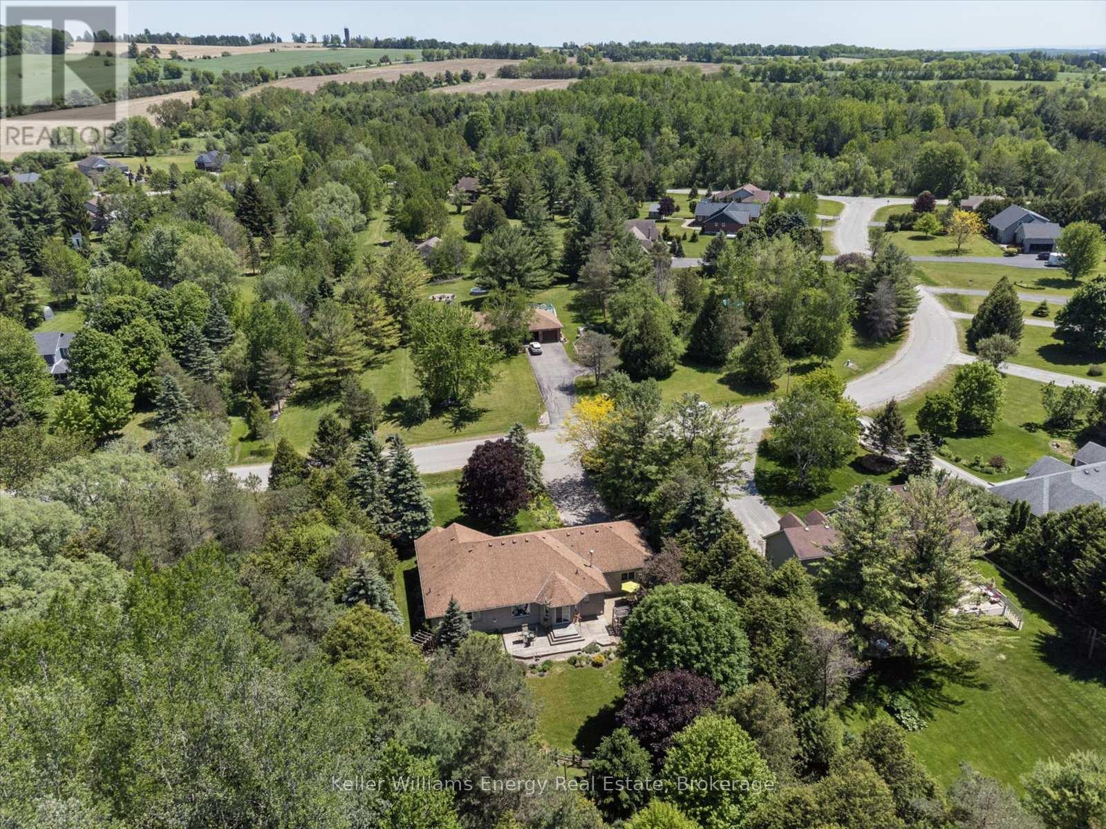 3915 LAROSE CRESCENT - 9