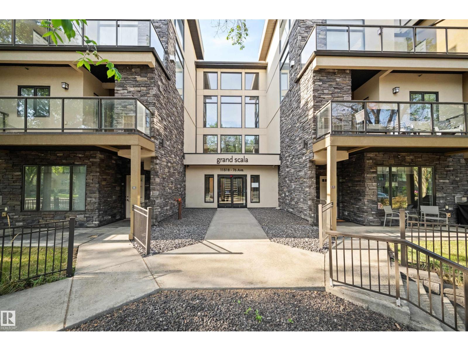 #29 11518 76 AV NW - 2