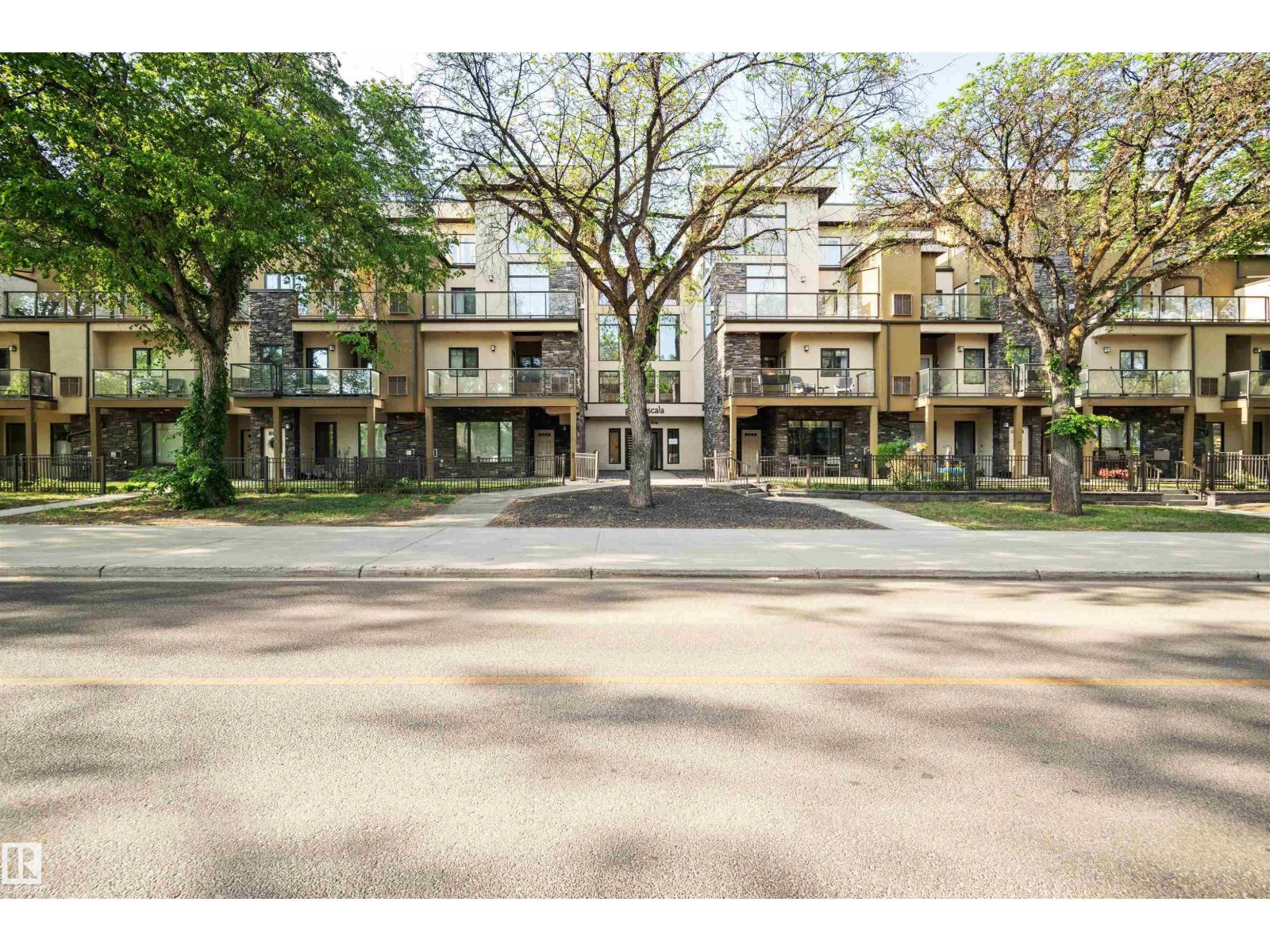 #29 11518 76 AV NW - 26
