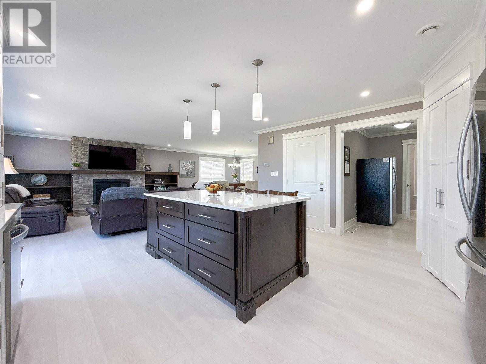 90 Macrae Drive - 10