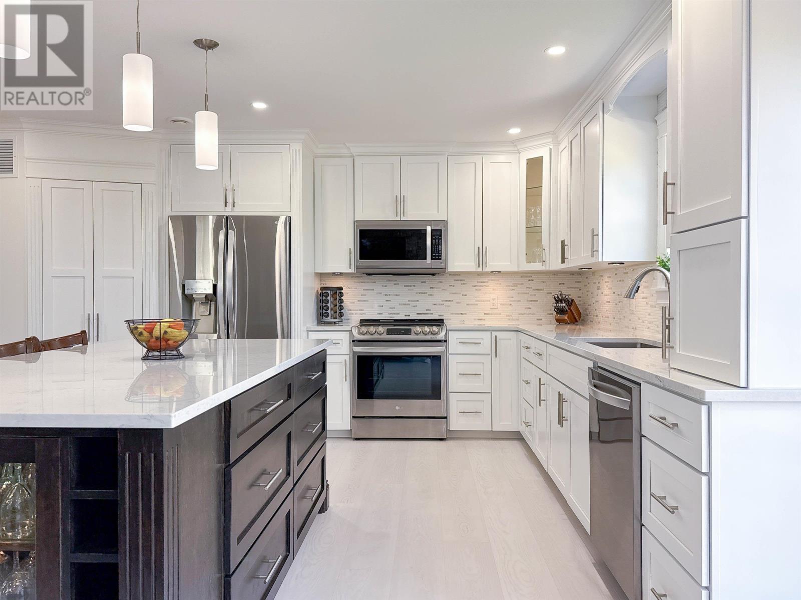 90 Macrae Drive - 11