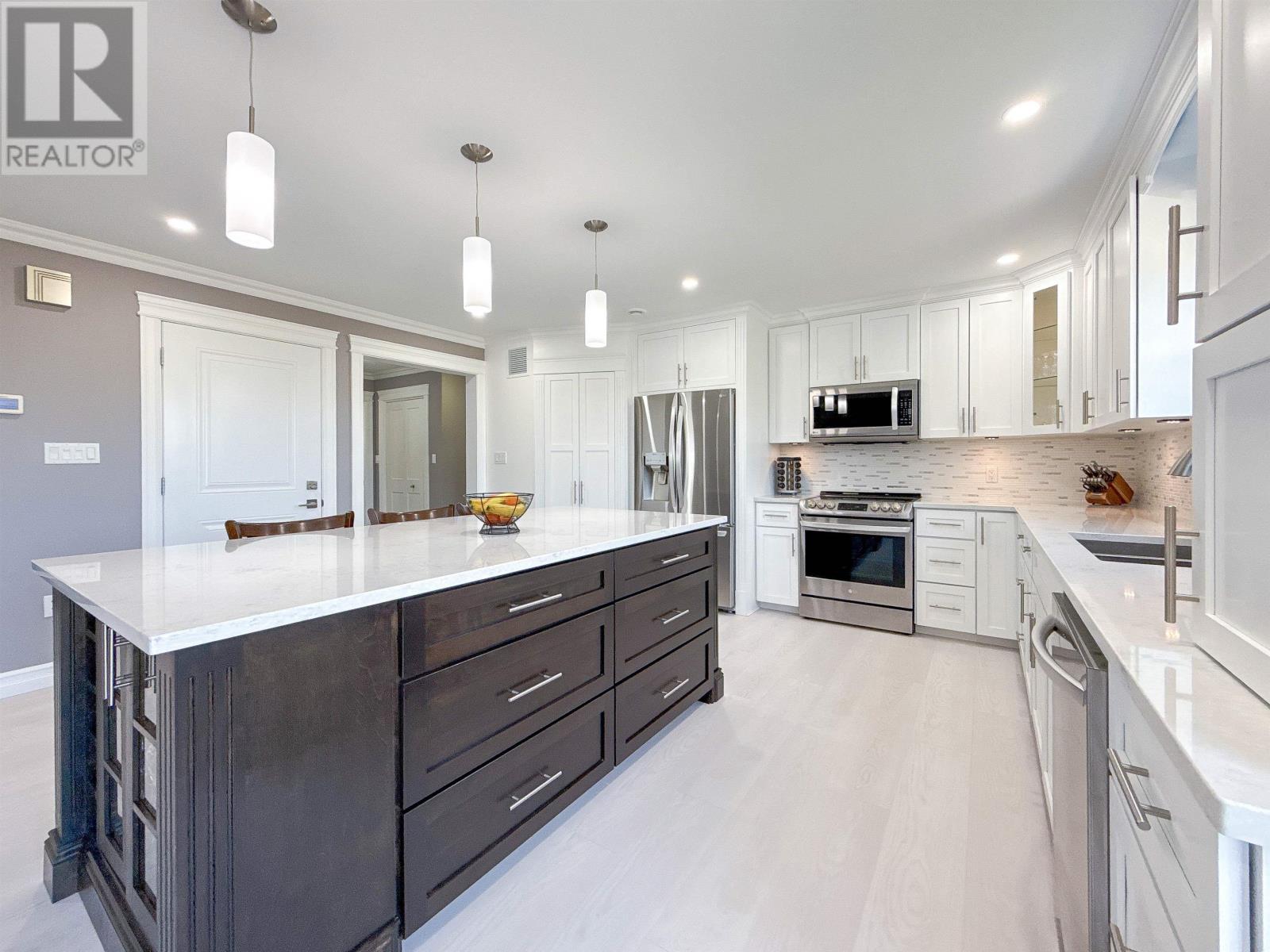 90 Macrae Drive - 13