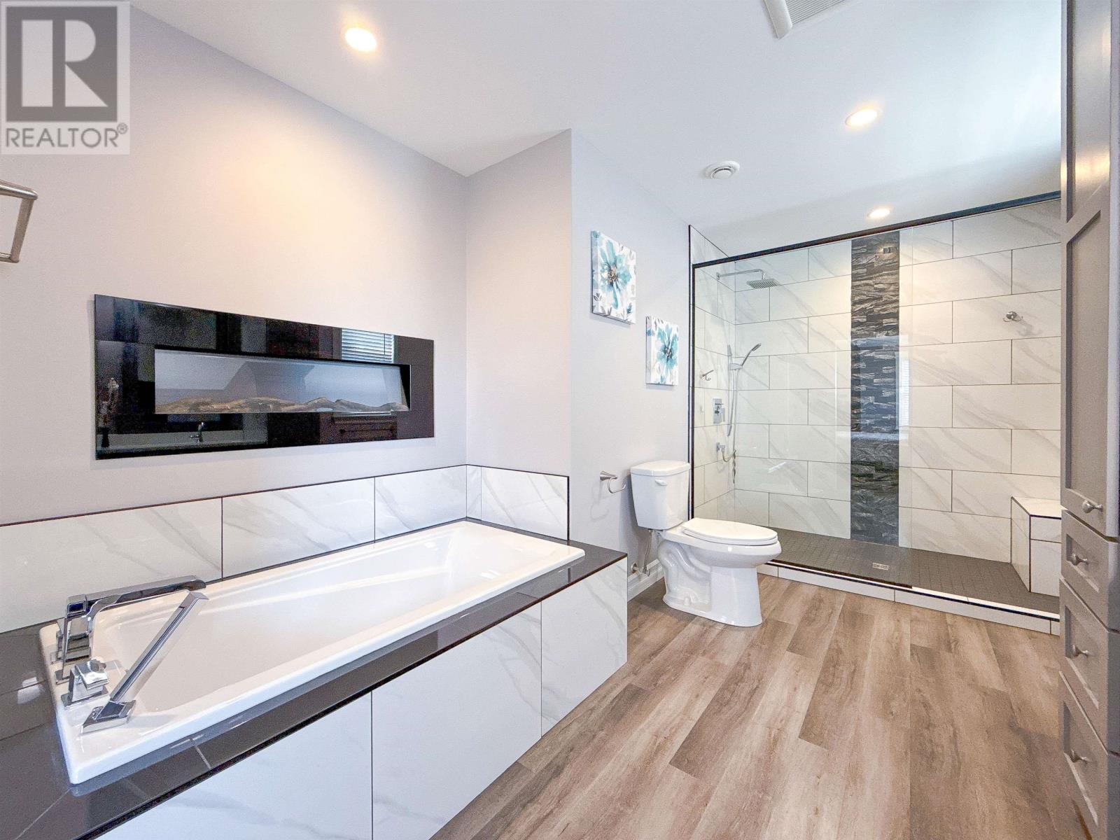 90 Macrae Drive - 22