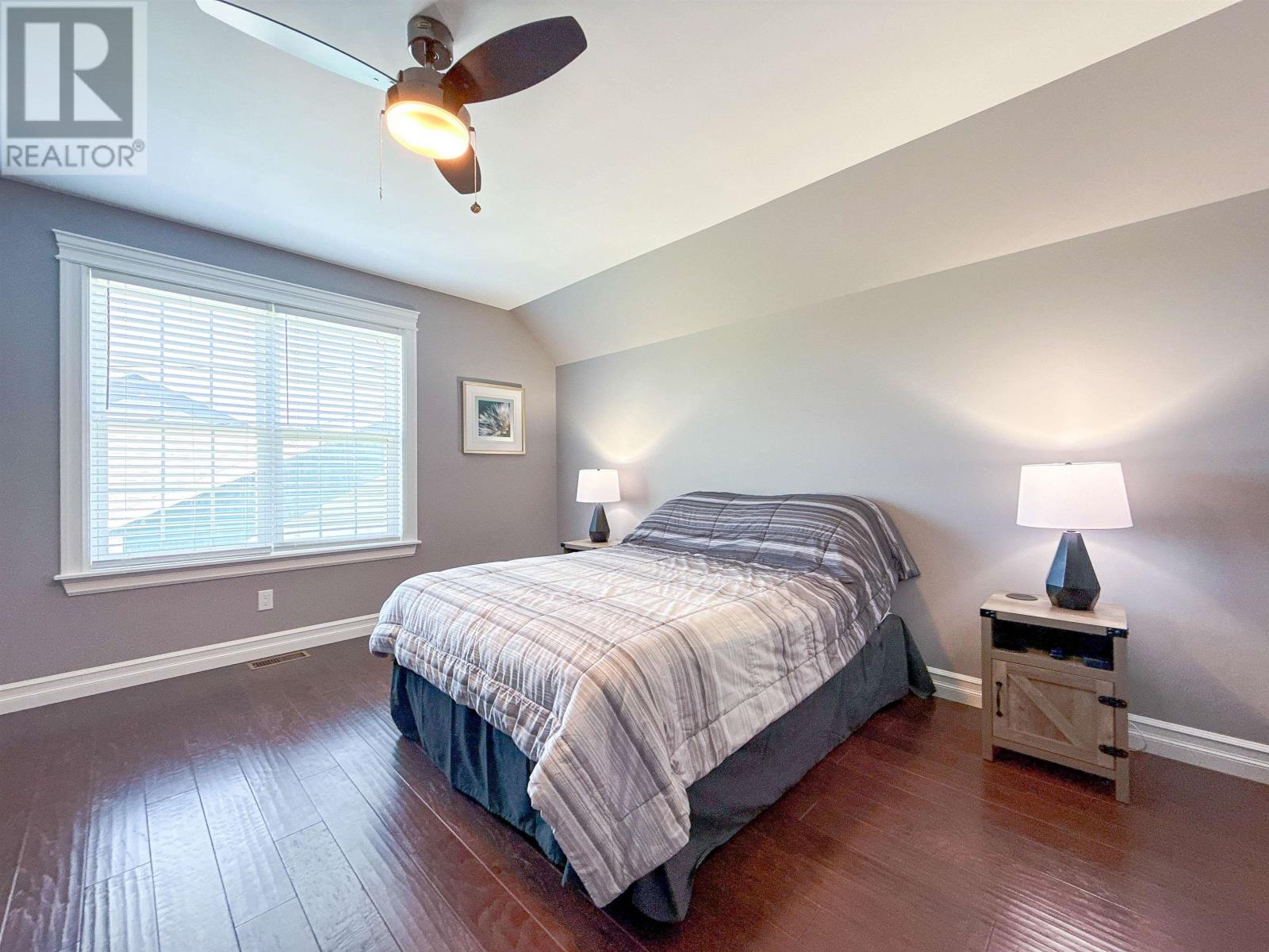 90 Macrae Drive - 31