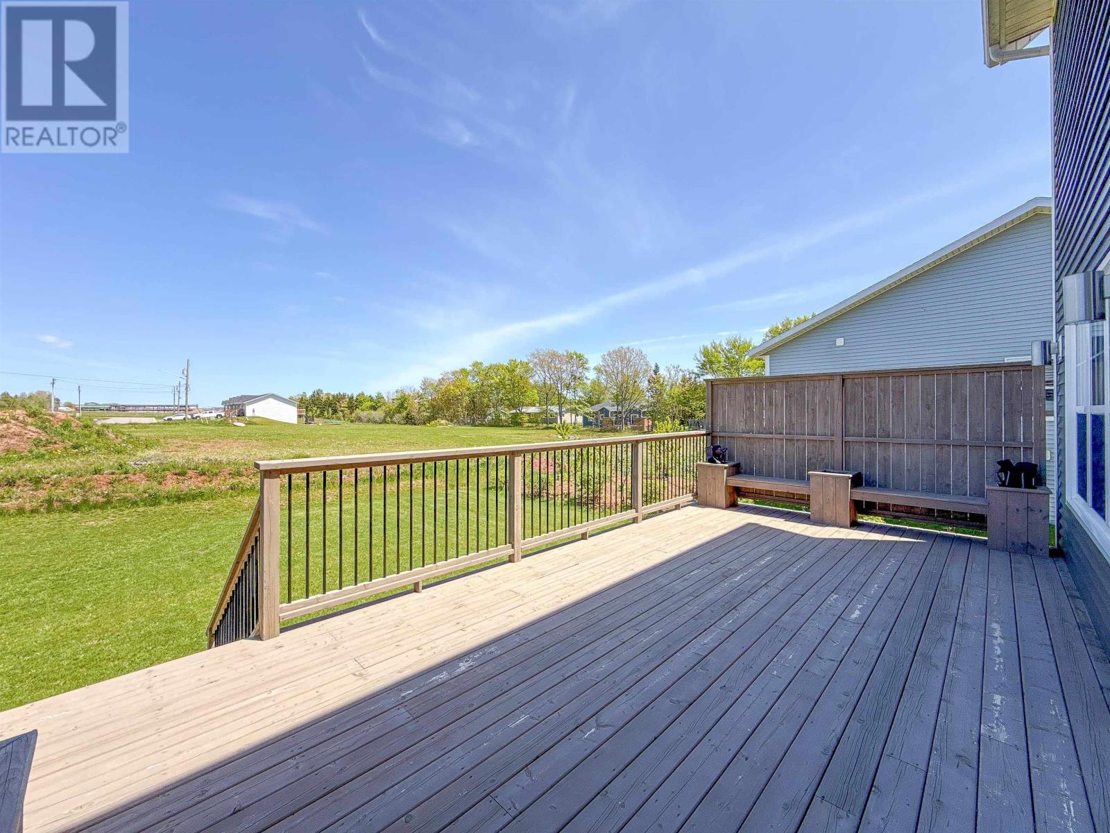 90 Macrae Drive - 42