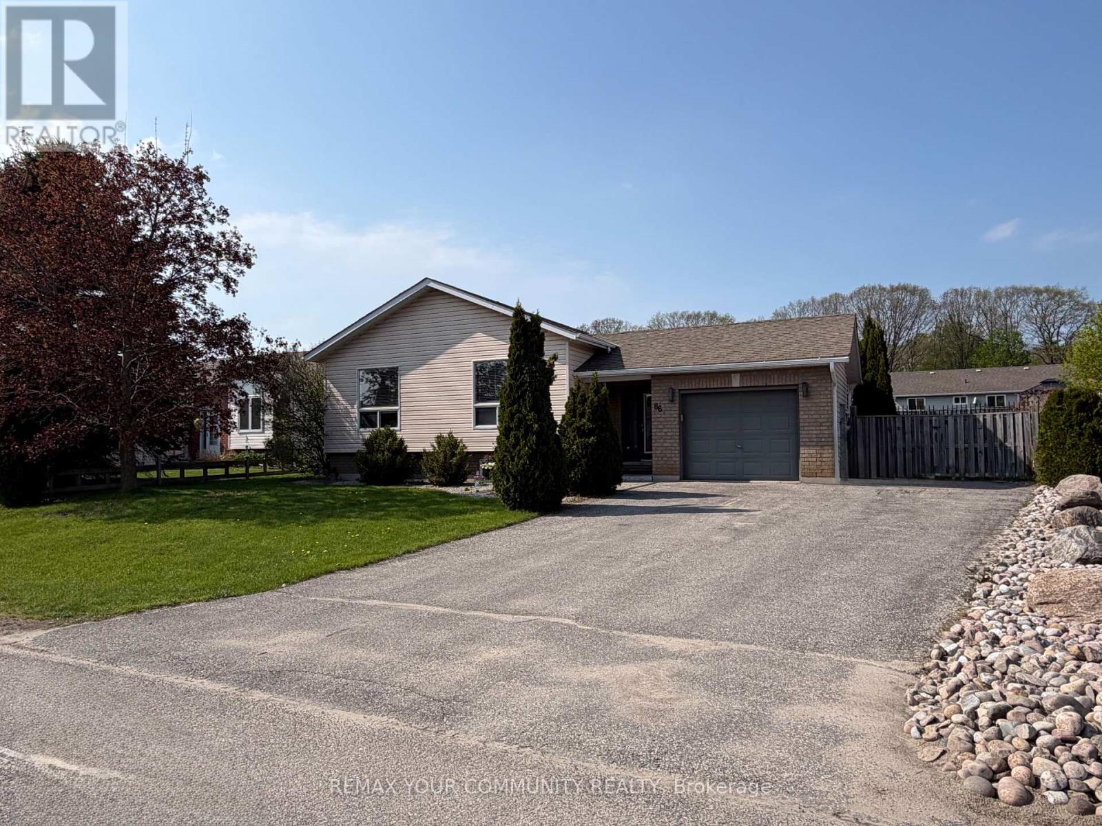86 OXLEY DRIVE - 1