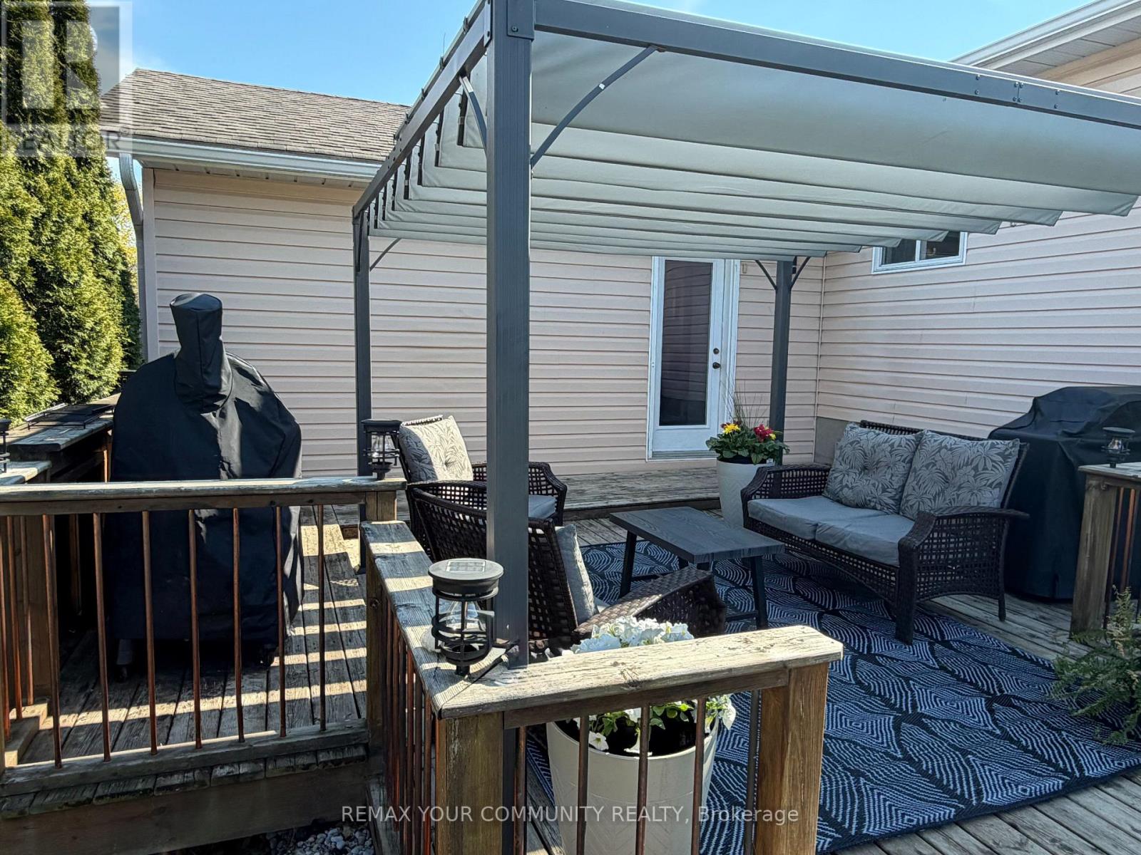 86 OXLEY DRIVE - 28