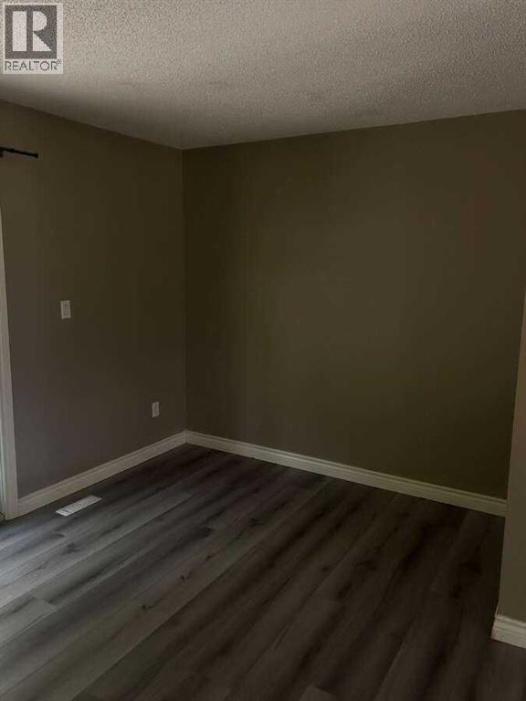 10629 104 Avenue — photo 24