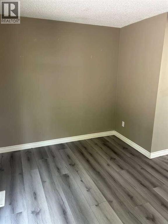 10629 104 Avenue — photo 12