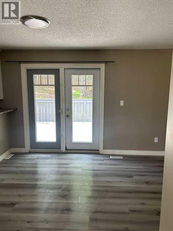 10629 104 Avenue — photo 11