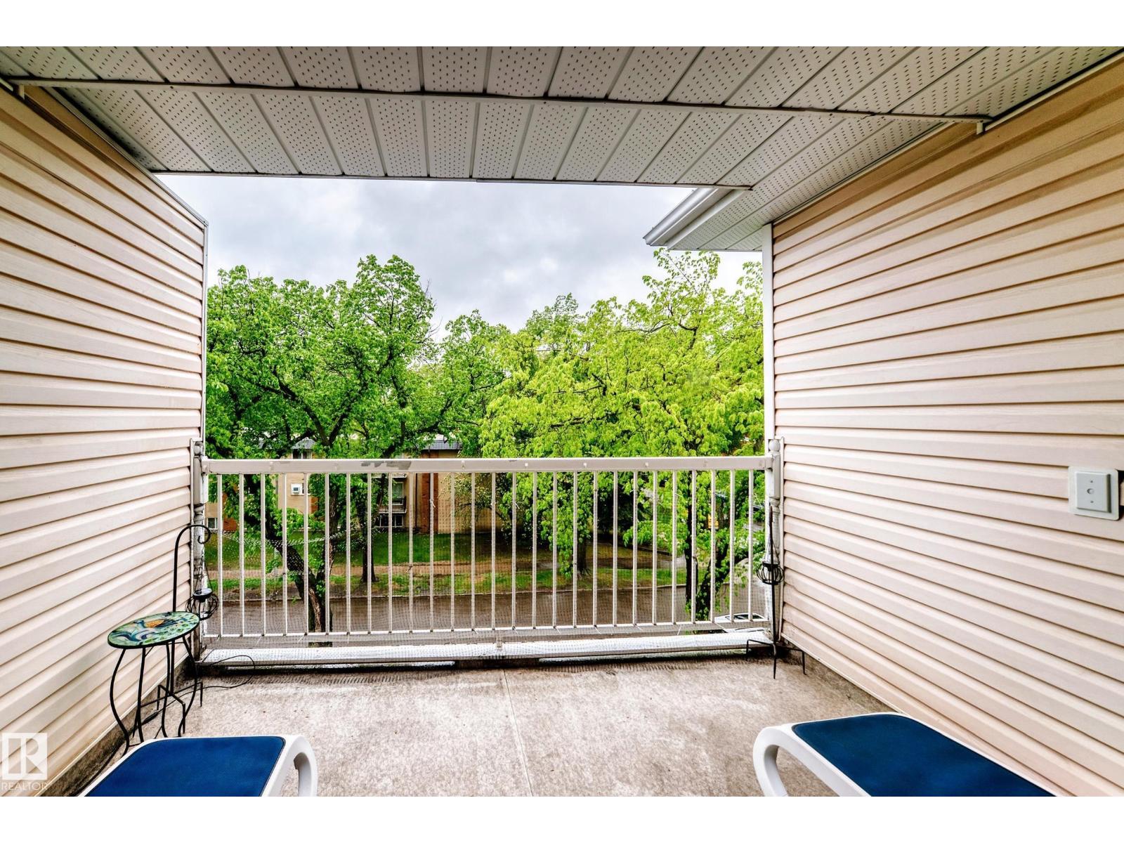 11650 103 AV NW - 15