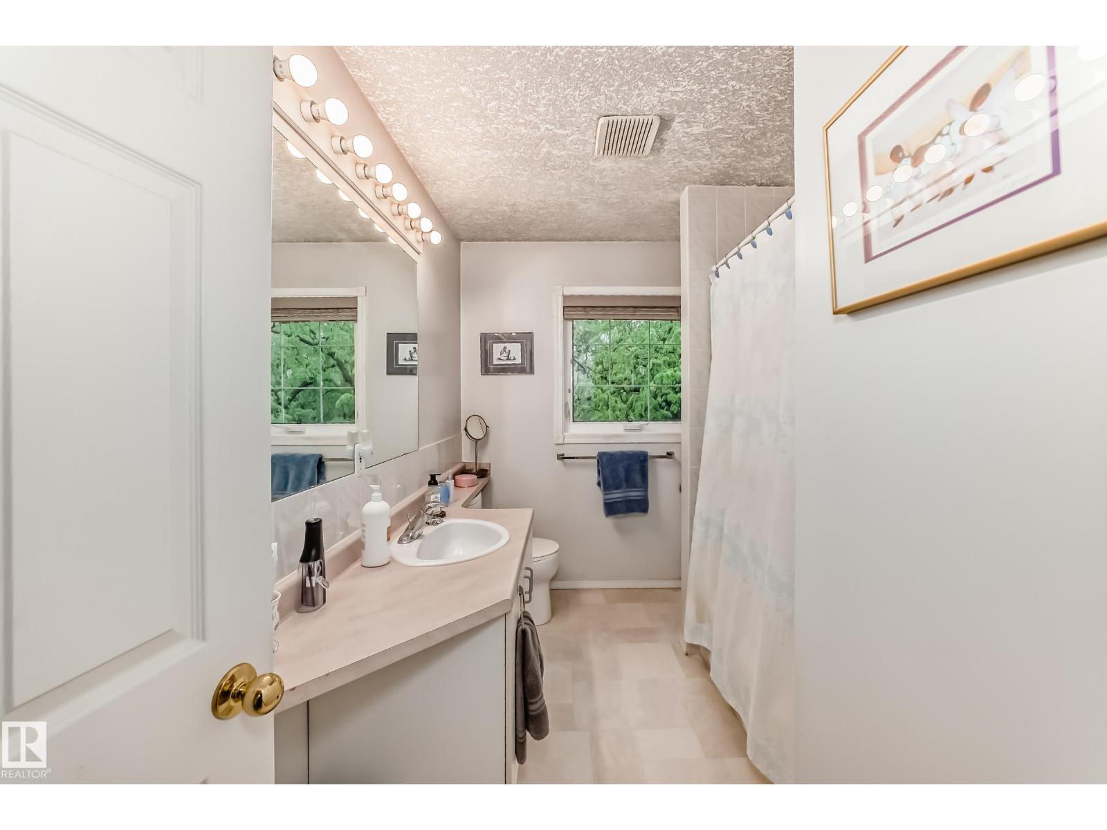 11650 103 AV NW - 18