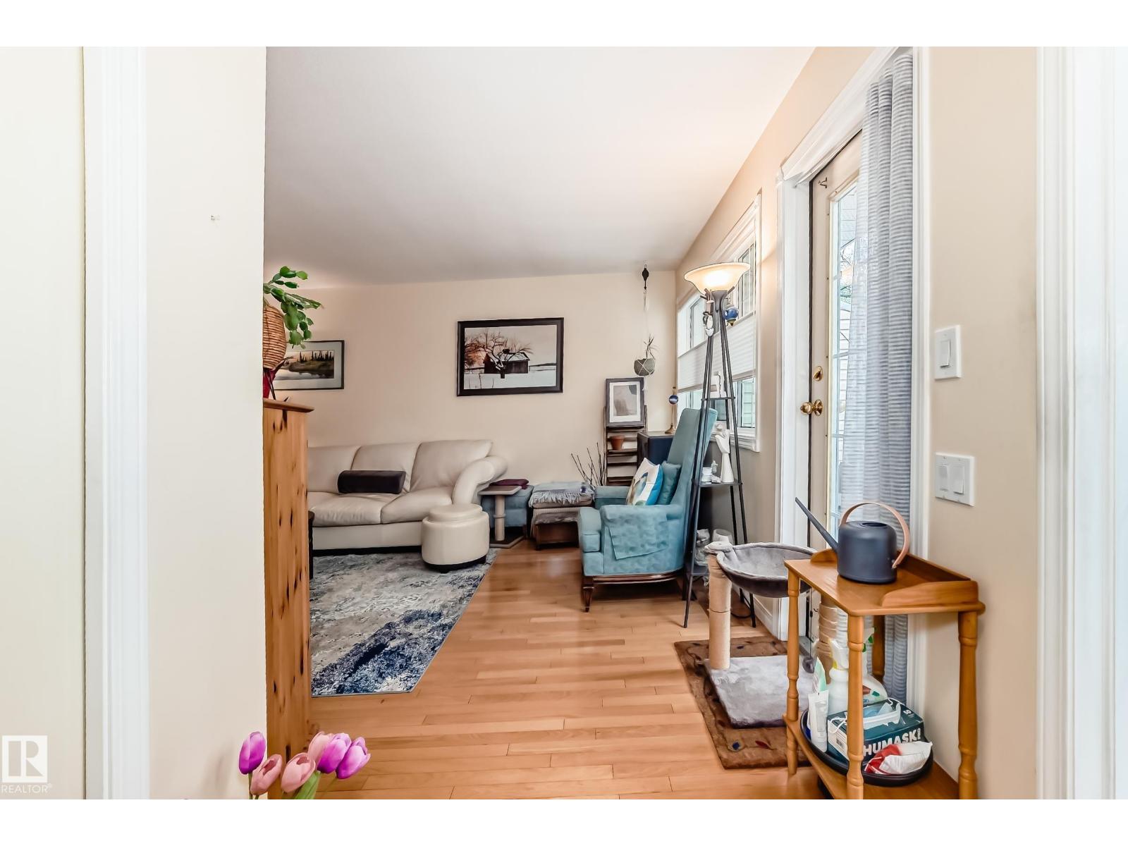 11650 103 AV NW - 2