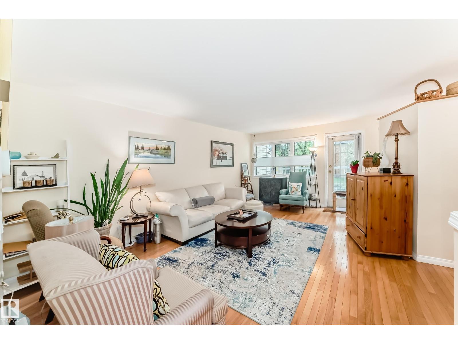11650 103 AV NW - 8