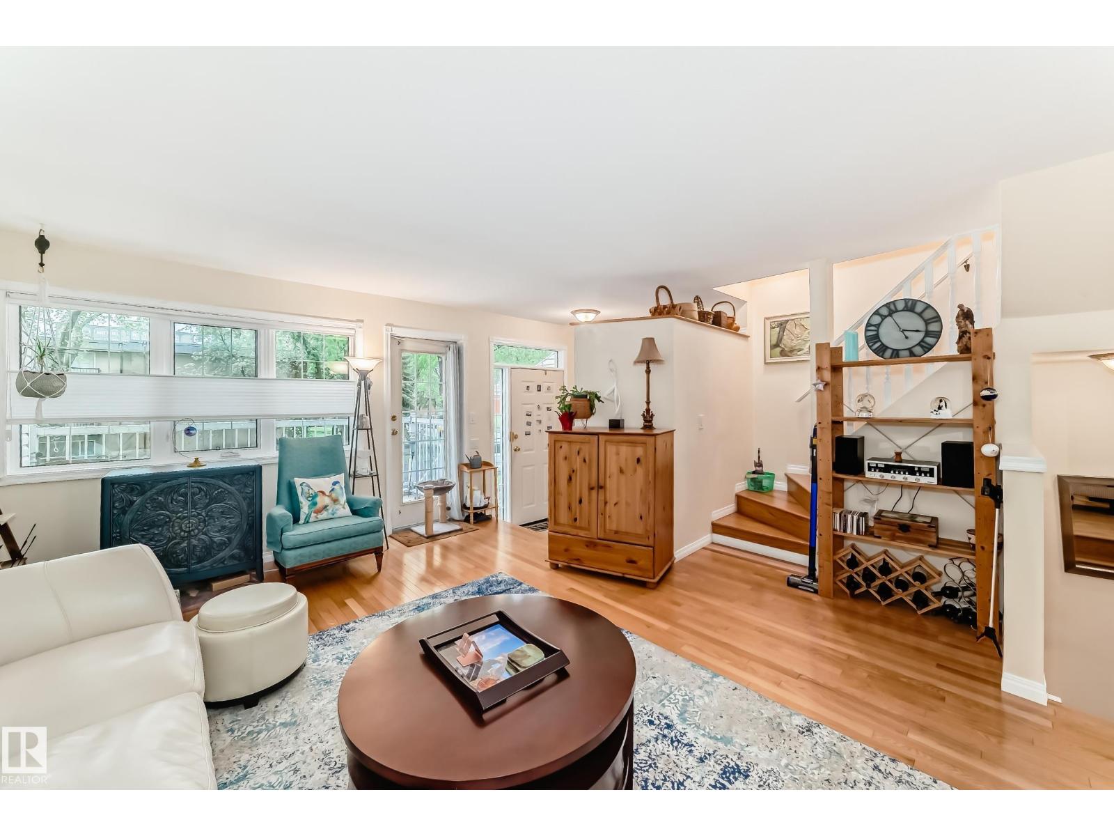 11650 103 AV NW - 9