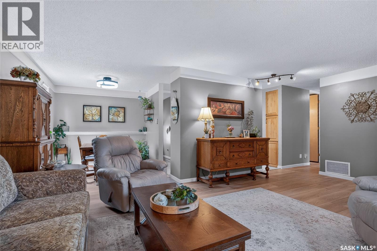 814 Arlington AVENUE - 4