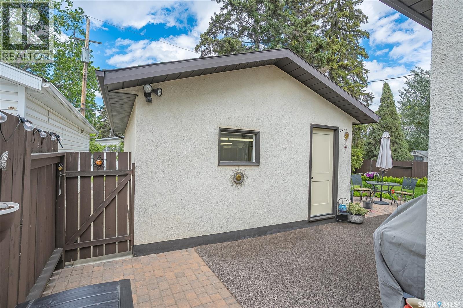 814 Arlington AVENUE - 49