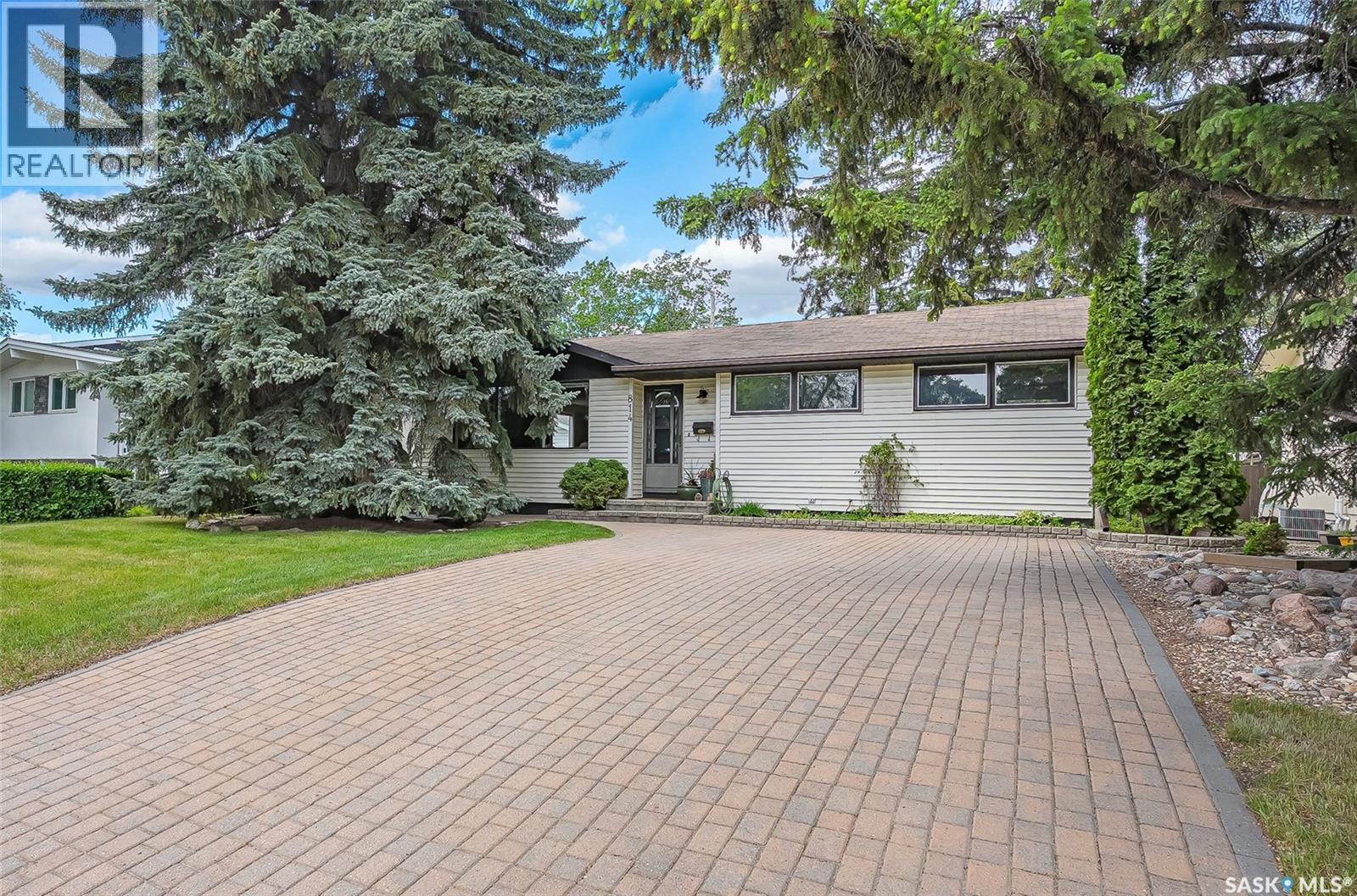 814 Arlington AVENUE - 57