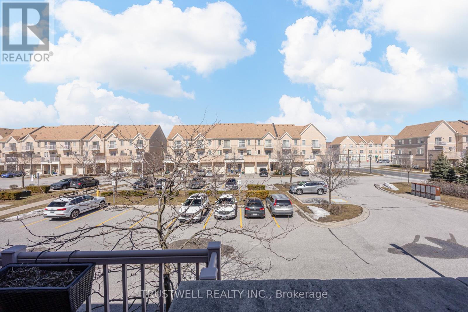 76 DONALD BUTTRESS BOULEVARD W - 32