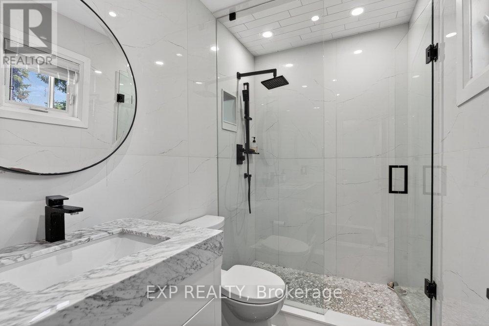 84 JUDITH AVENUE - 33