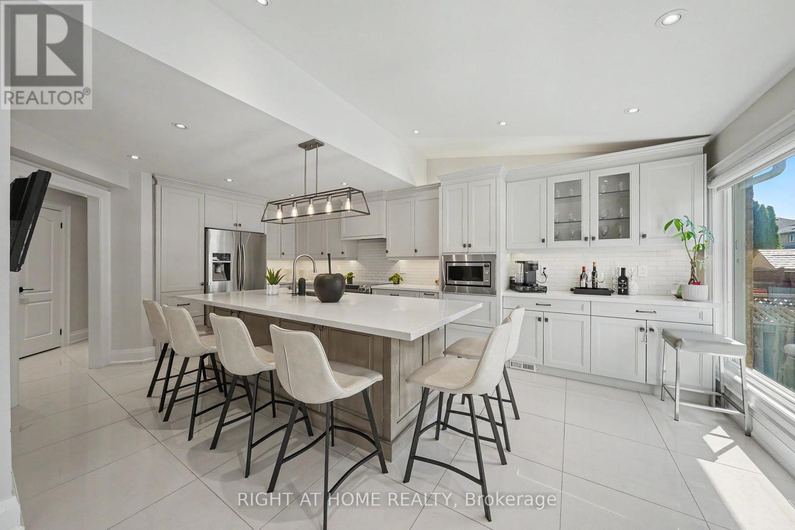 235 MONTEBELLO AVENUE - 9