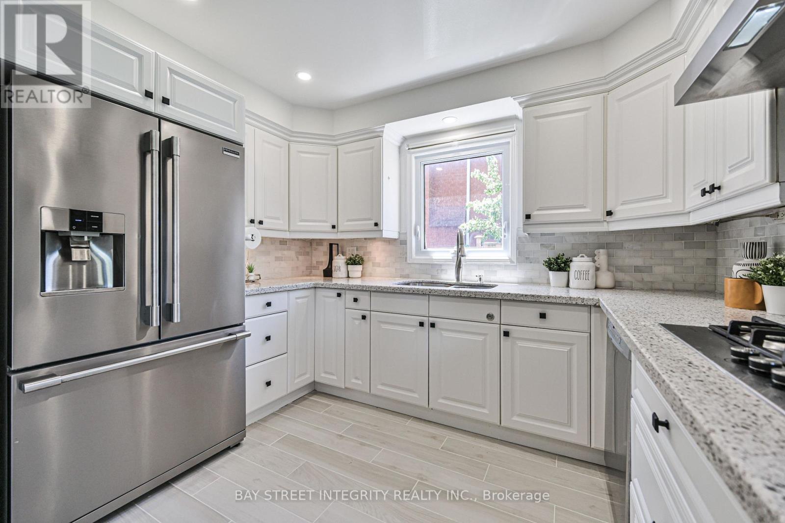 111 MICHENER CRESCENT - 15