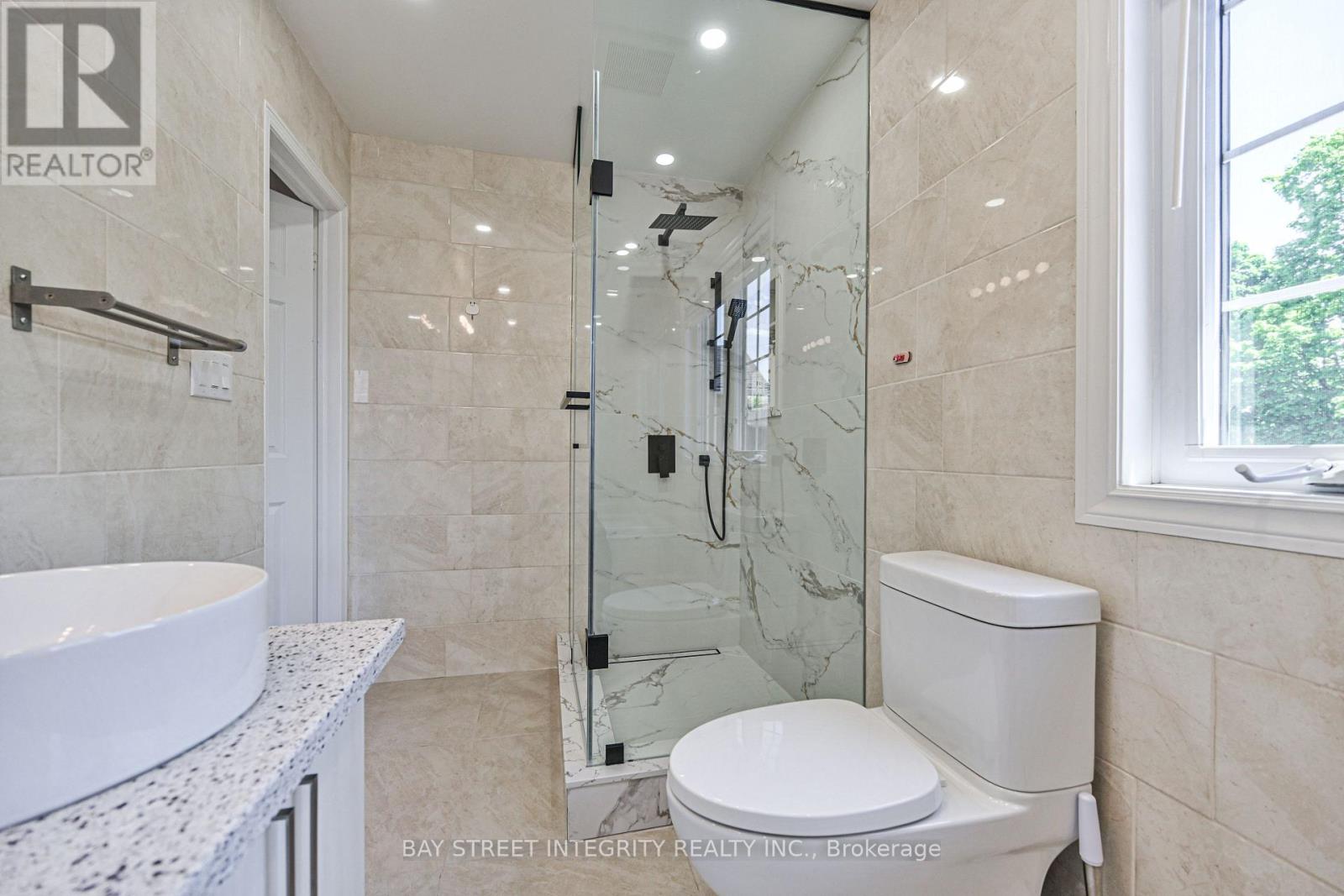 111 MICHENER CRESCENT - 27