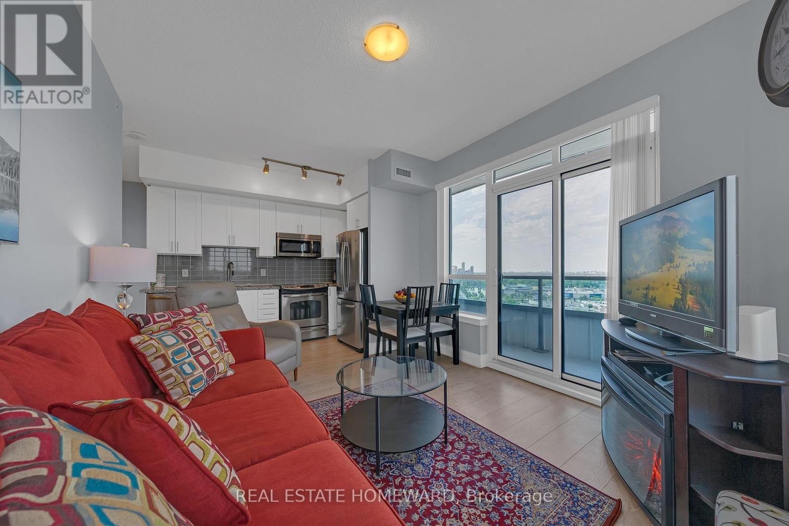 #1525 7161 YONGE STREET - 10