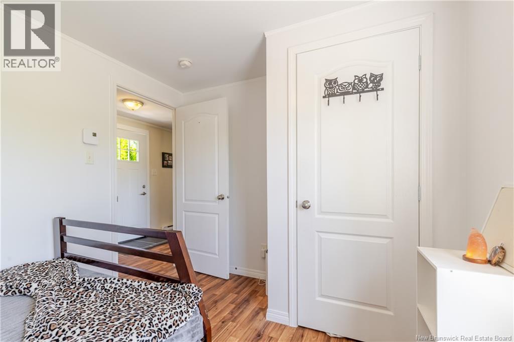 47 Clara Street - 17