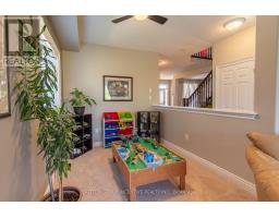 Mud room - 18 Graihawk Drive, Barrie, ON L4N6G4 Photo 15