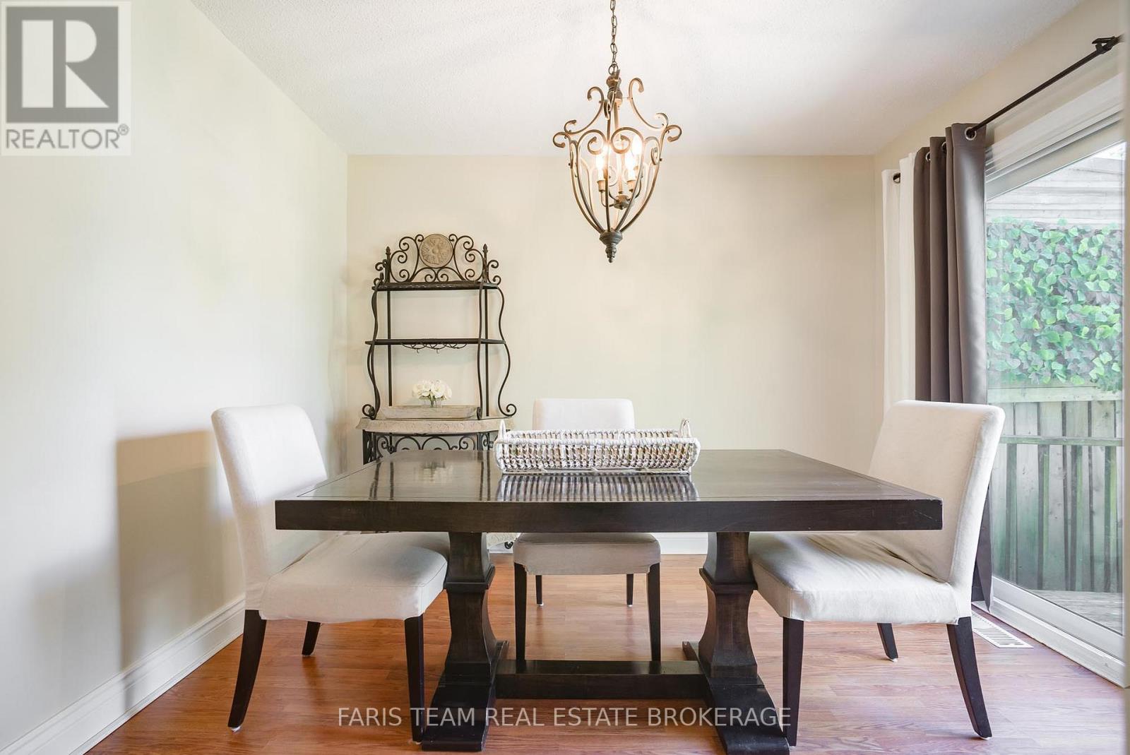 37 WILDE PLACE - 11
